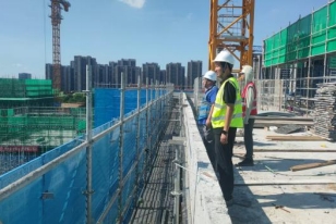 2025年7月7日下午16時(shí)，楊震同志查看防暑降溫措施落實(shí)情況